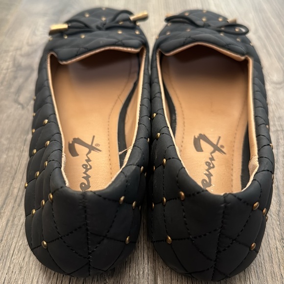 Seven7 Black Ballet Flats Size 8, Brass grommets, bow tie, stitch quilted fabric - Picture 7 of 8